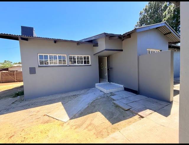 3 BEDROOM HOUSE FOR SALE IN VANDERBIJLPARK CW 5